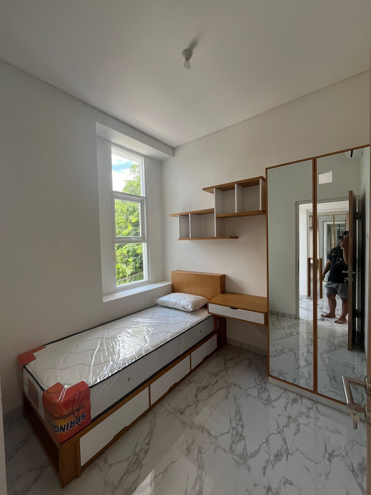 9/images/rental/Maliqa/kamar.jpg
