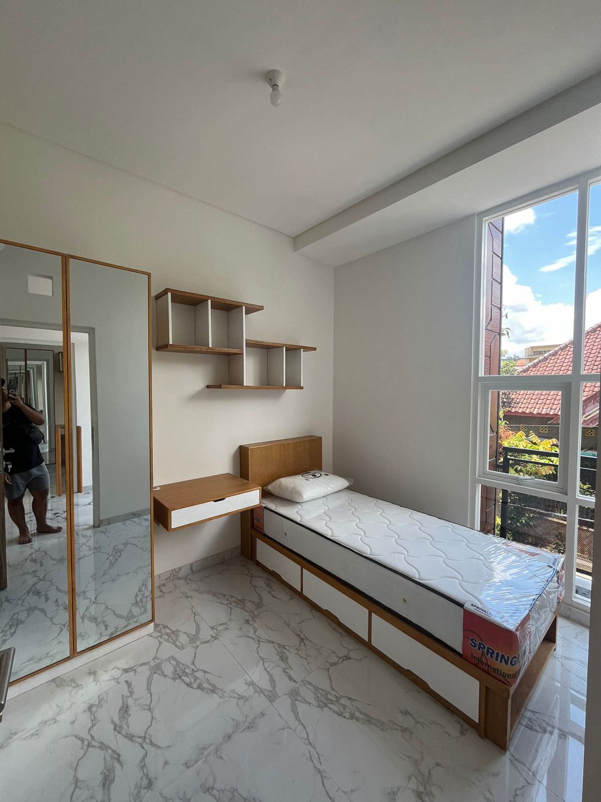 8/images/rental/Maliqa/kamar3.jpg